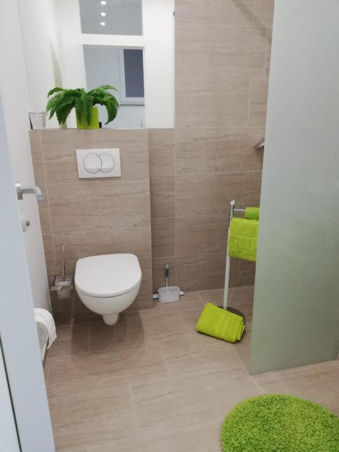 Apartmani Deluxe Jasenice  Exterior foto